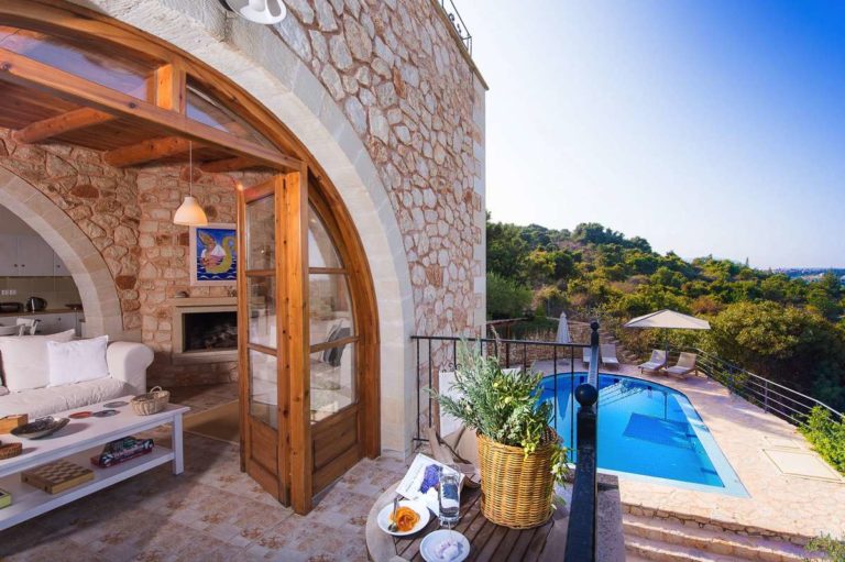 Completed stoned villa in Gavalochori - 