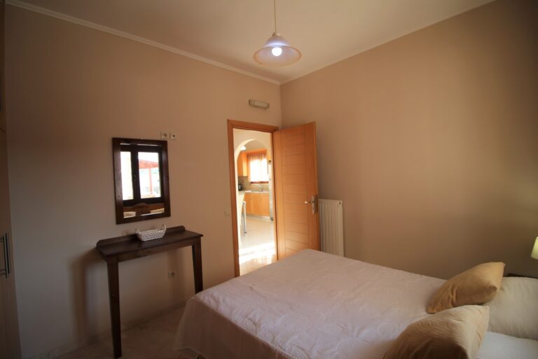 RENTED – Long Term – Central Apartment – Sea Front - 8
