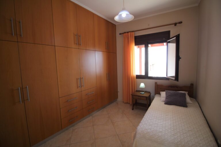 RENTED – Long Term – Central Apartment – Sea Front - 11