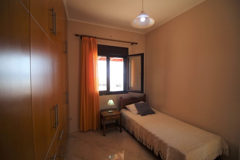 RENTED – Long Term – Central Apartment – Sea Front - 12