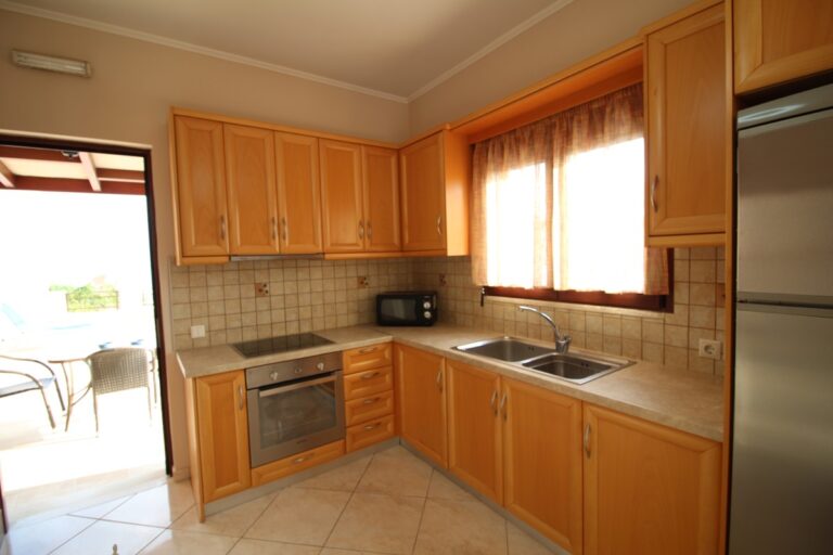 RENTED – Long Term – Central Apartment – Sea Front - 6