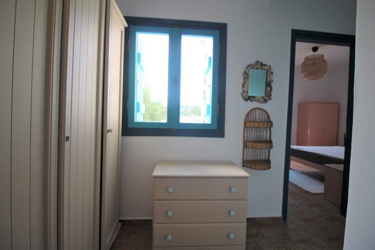 Beautiful Villa with Stylish Interior – 2min to Beach - 16