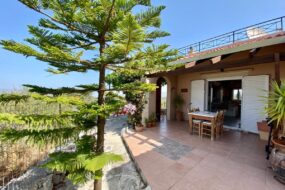Under Offer -Beautiful Single Storey Villa For Sale In Souri 40165