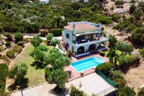 6 Bed Villa For Sale with Pool and Sea Views 44035