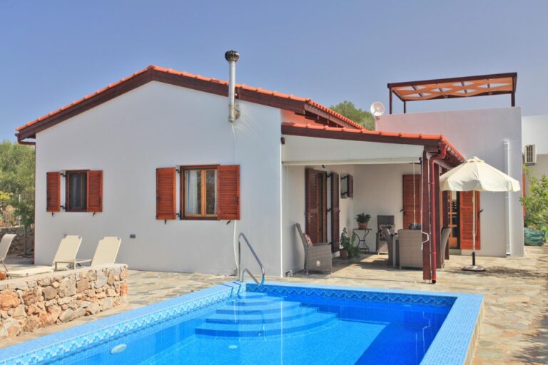 Rented – 3 bedroom, 2 bathroom With Swimming Pool For Rent - 4
