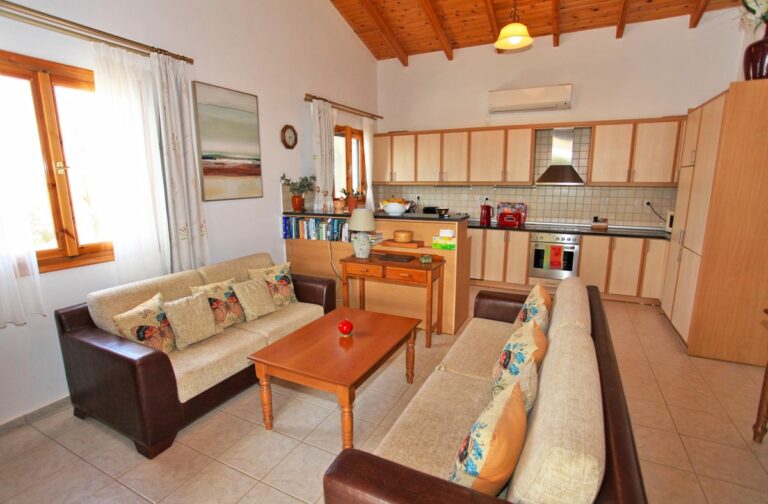 Rented – 3 bedroom, 2 bathroom With Swimming Pool For Rent - 2