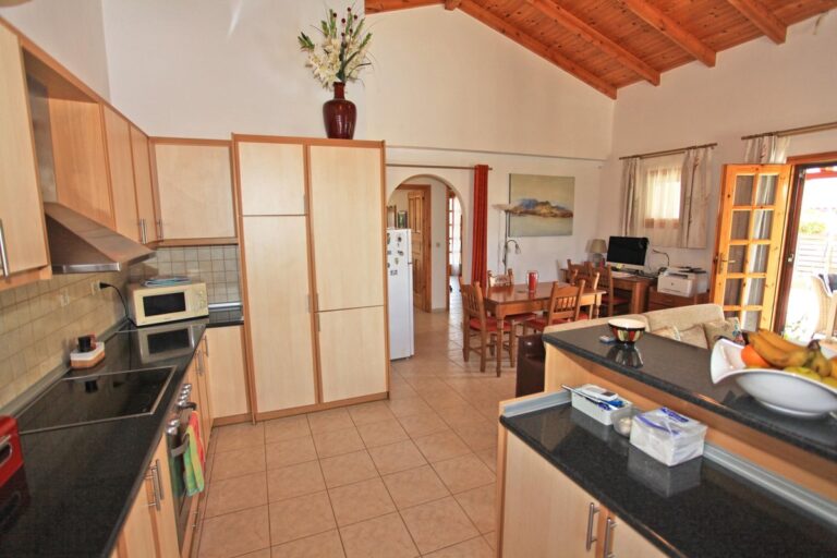 Rented – 3 bedroom, 2 bathroom With Swimming Pool For Rent - 17