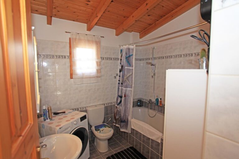 Rented – 3 bedroom, 2 bathroom With Swimming Pool For Rent - 21