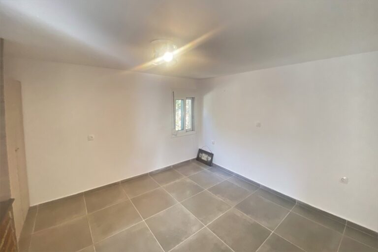 2 Bedroom Semi-Detached house For Rent - 12
