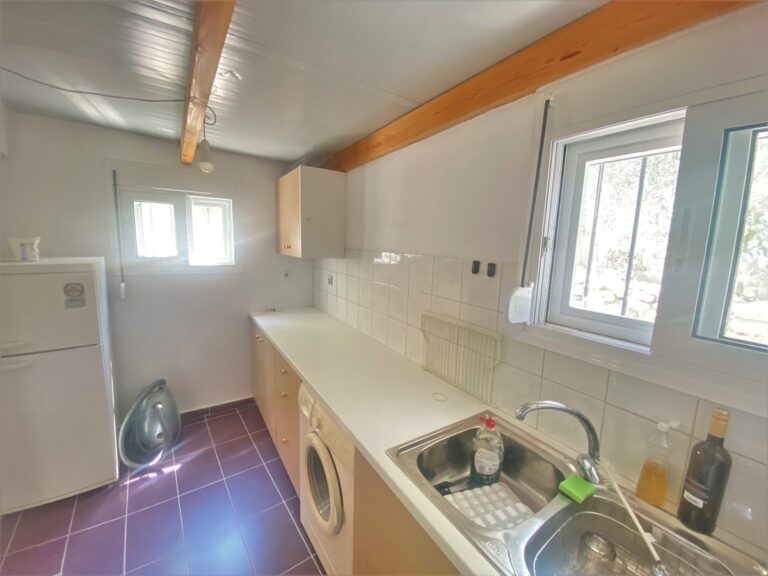 2 Bedroom Semi-Detached house For Rent - 13