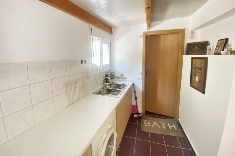 2 Bedroom Semi-Detached house For Rent - 16