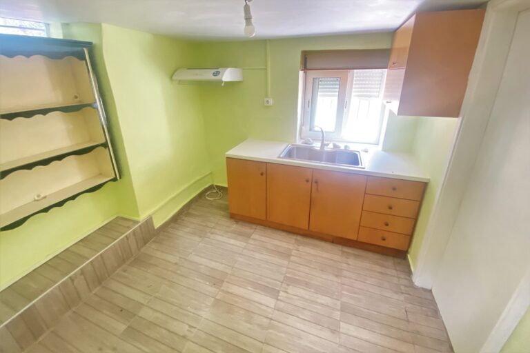 2 Bedroom Semi-Detached house For Rent - 7