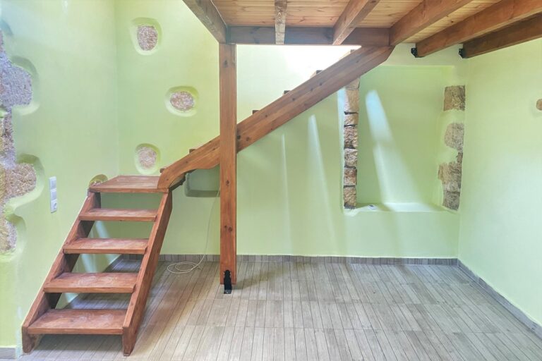 2 Bedroom Semi-Detached house For Rent - 2