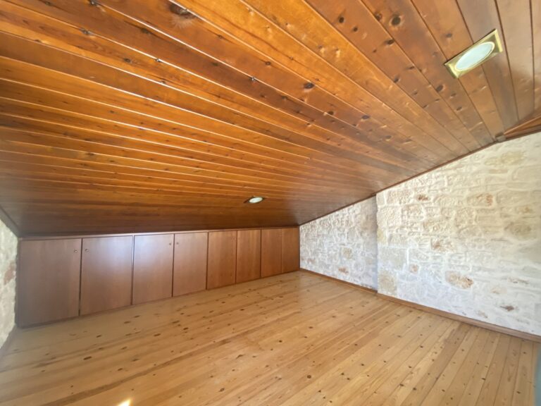 Seafront 2 Floor Stone House For Rent In Kalyves - 5