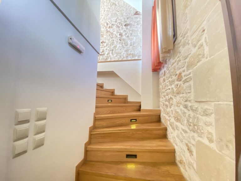 Seafront 2 Floor Stone House For Rent In Kalyves - 19