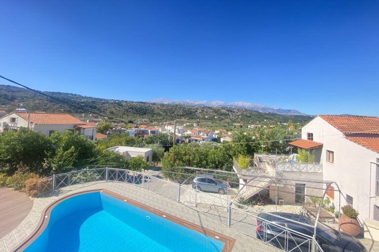 2 Floor 3-bedroom Villa With Private Swimming Pool To Rent - 17