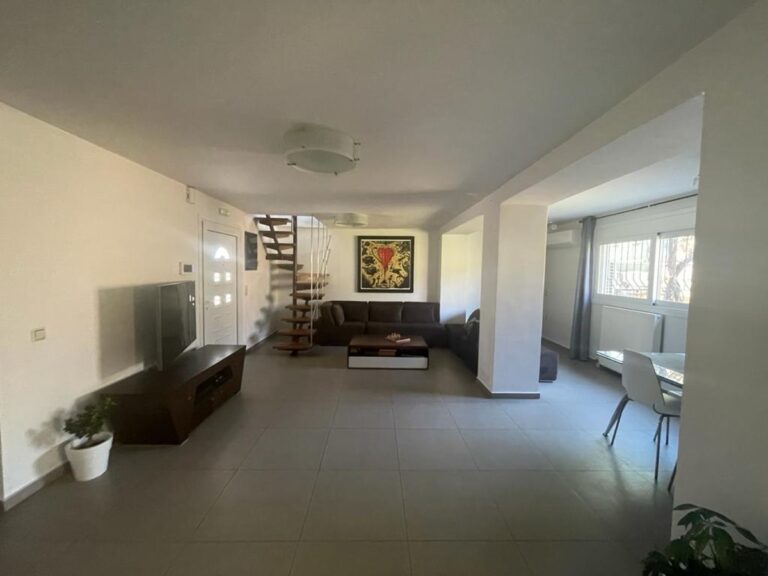Incridible Sea View Villa For Rent - 16