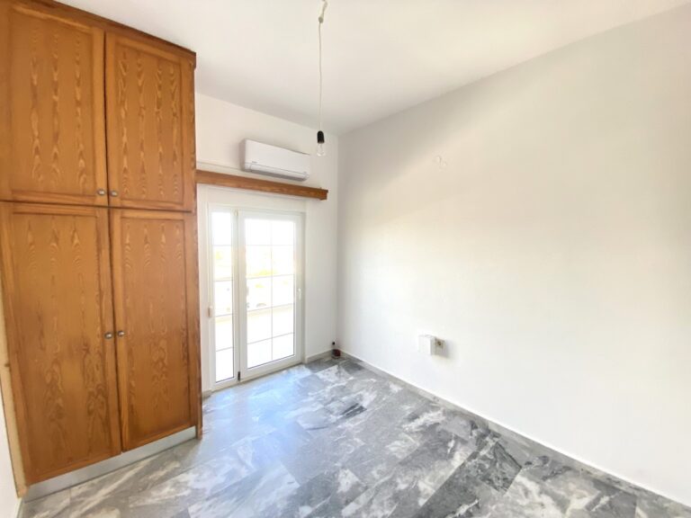 5 bedroom House to Rent In Plaka - 5
