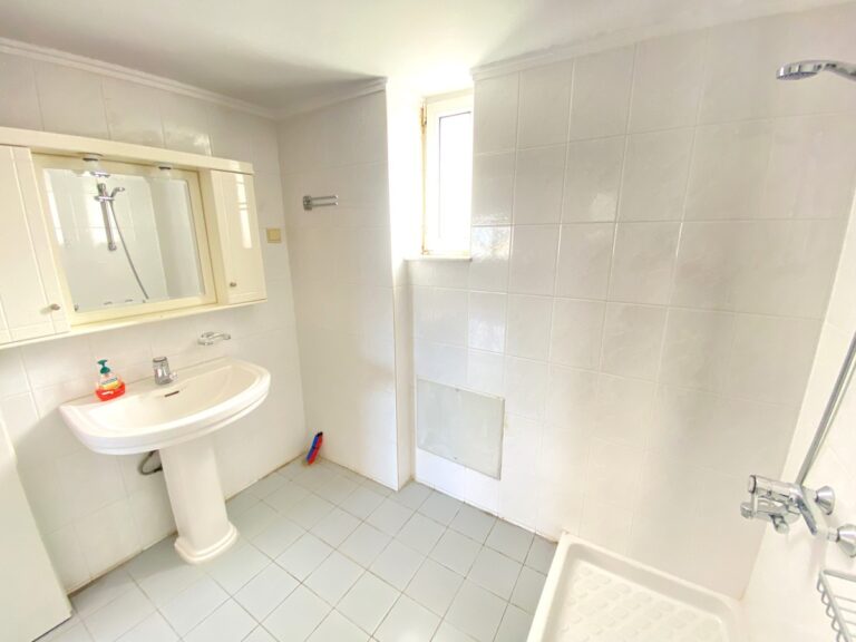 5 bedroom House to Rent In Plaka - 25