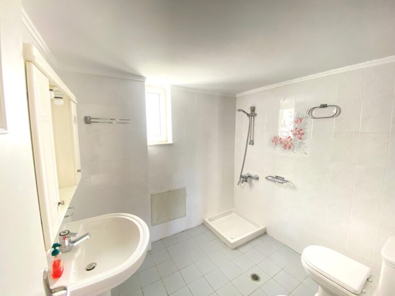 5 bedroom House to Rent In Plaka - 26