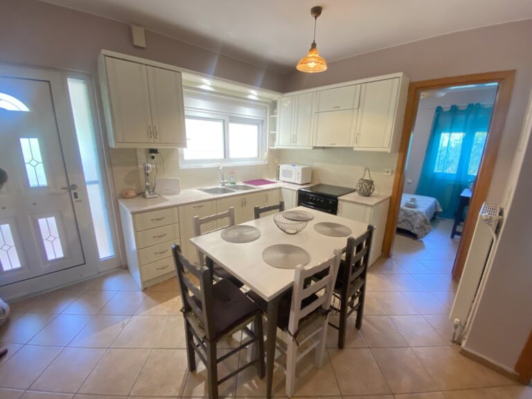 Modern 2 Bedroom Apartment To Rent In Armenoi - 2