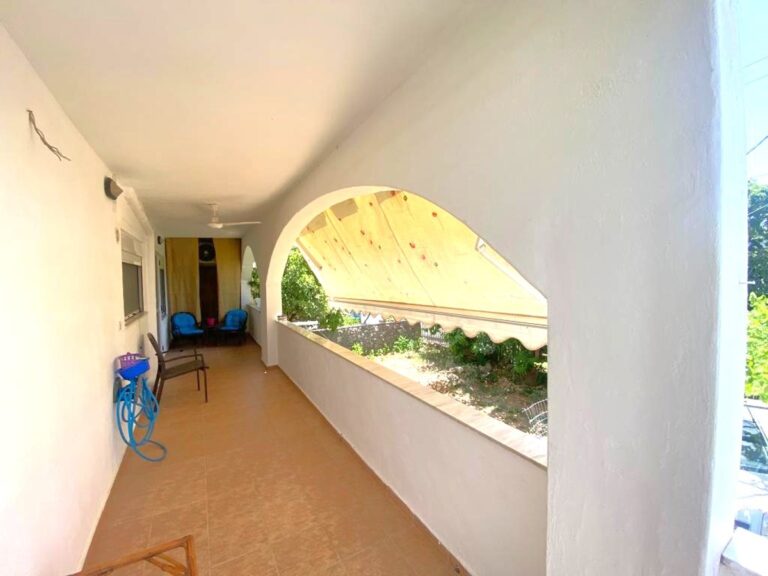 Modern 2 Bedroom Apartment To Rent In Armenoi - 4