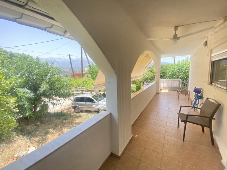 Modern 2 Bedroom Apartment To Rent In Armenoi - 21