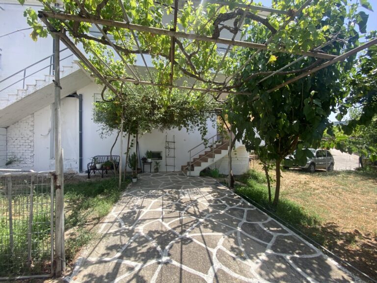 Modern 2 Bedroom Apartment To Rent In Armenoi - 22