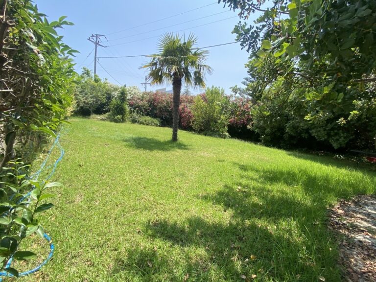 Villa in Plaka with Breathtaking Views and Private Pool For Rent - 