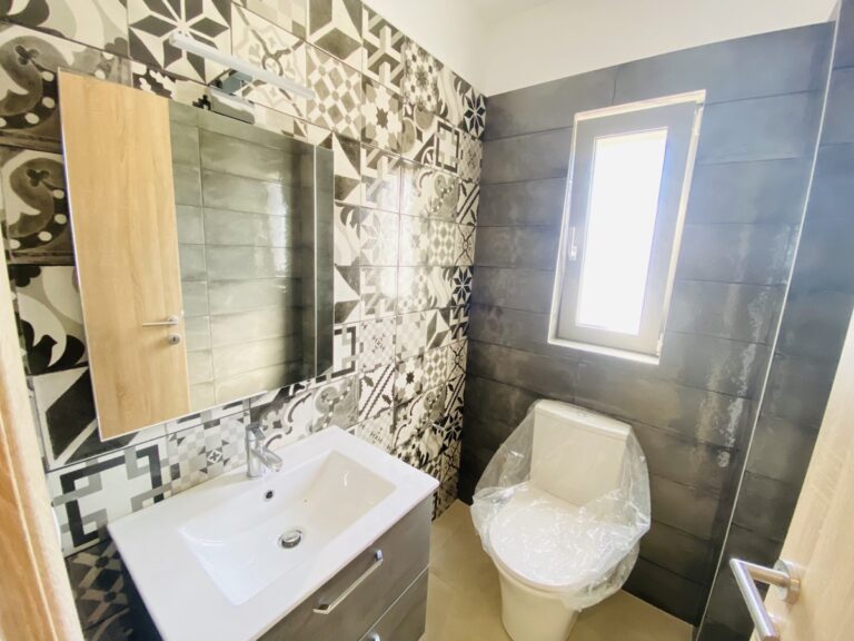 Villa House To Rent in Xirosterni - 21