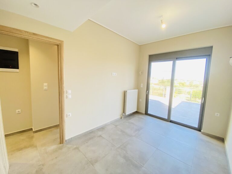 Villa House To Rent in Xirosterni - 26