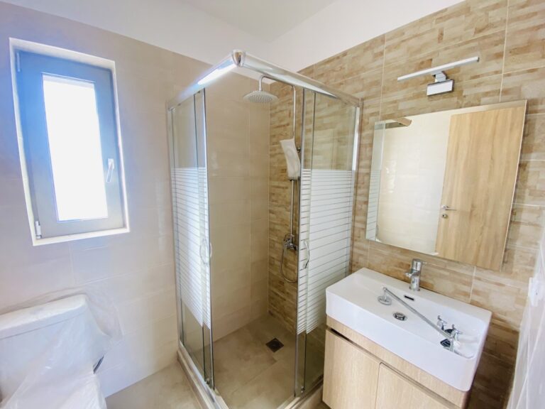 Villa House To Rent in Xirosterni - 33