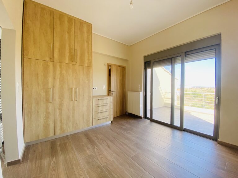 Villa House To Rent in Xirosterni - 57