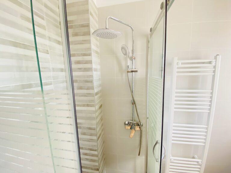Villa House To Rent in Xirosterni - 73