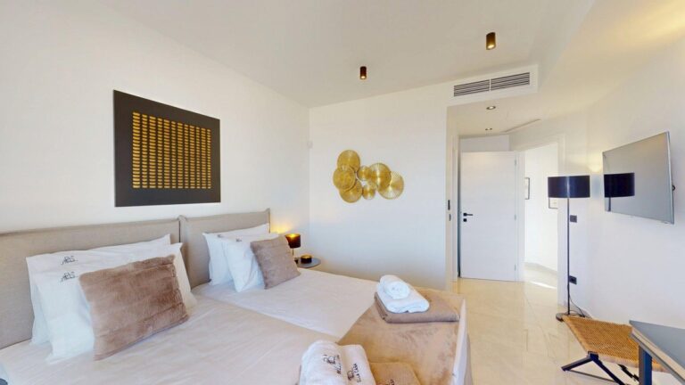 Bella Casa 1&2 -