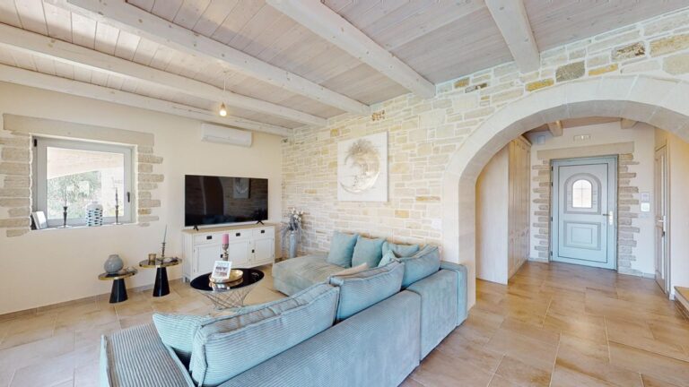 Almyrida Hill Stone Villa - 