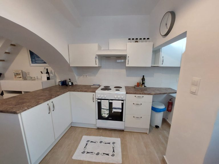 Amazing 2 bedroom House for Long Term Rental  in the Heart of Kalyves - 32