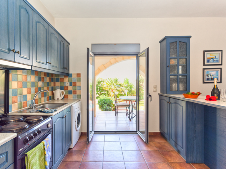 Villa Mistiko Almyrida – Stunning Holiday Home with 2 Apartments - 3