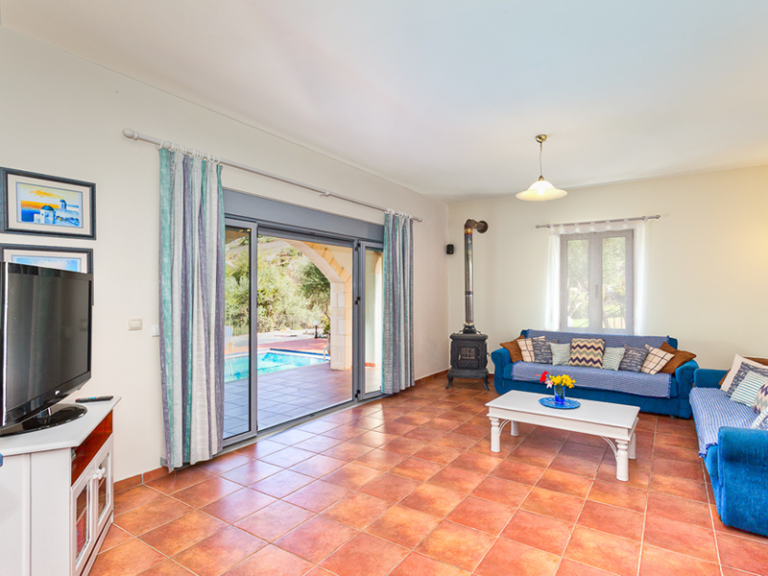 Villa Mistiko Almyrida – Stunning Holiday Home with 2 Apartments - 5