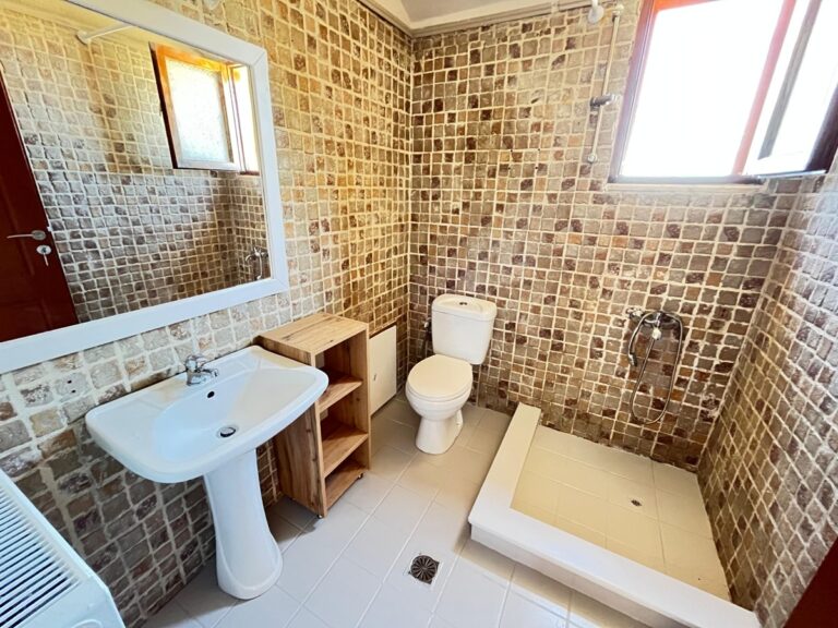 Three Bedroom Long Term Rental with Sea Views in Aptera - 2