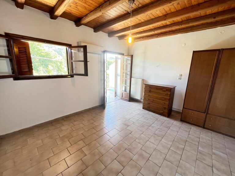 2 Long-Term Rentals in Vryses Village - 37