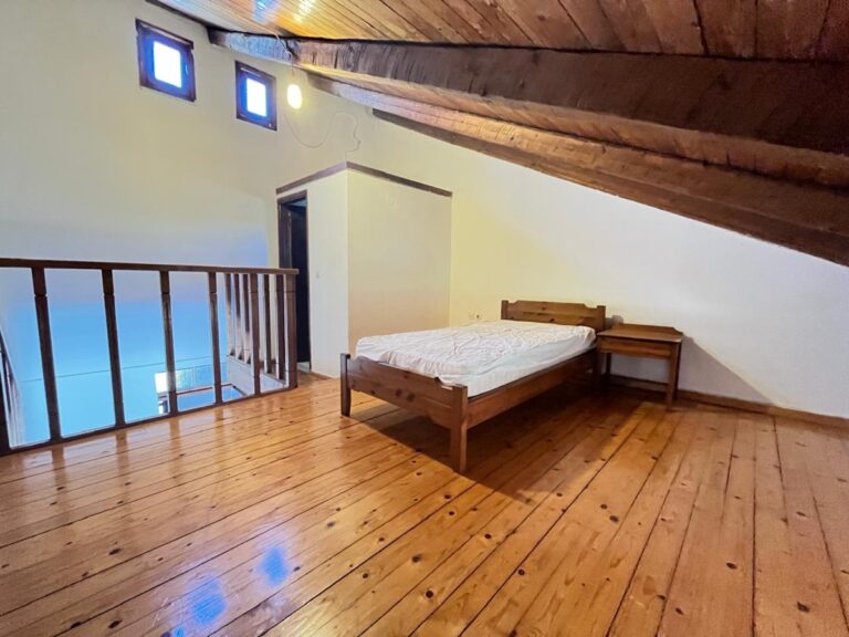 2 Long-Term Rentals in Vryses Village - 5