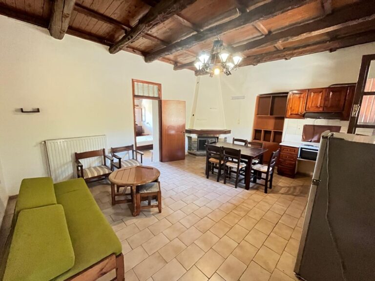 2 Long-Term Rentals in Vryses Village - 14