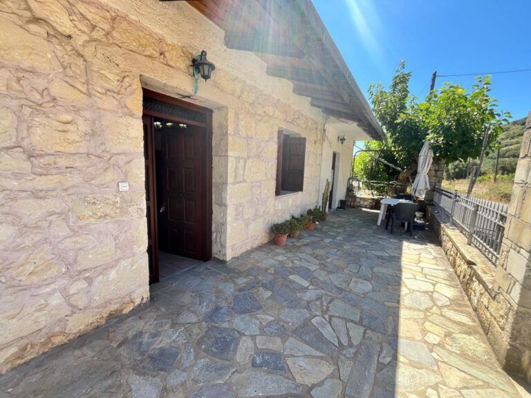 2 Long-Term Rentals in Vryses Village - 17