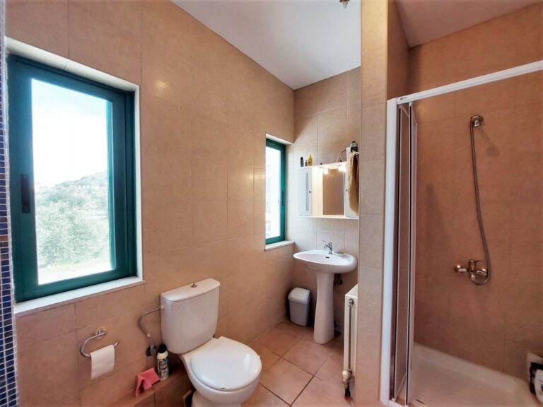 This 4‑bedroom detached villa For Winter Rental - 21