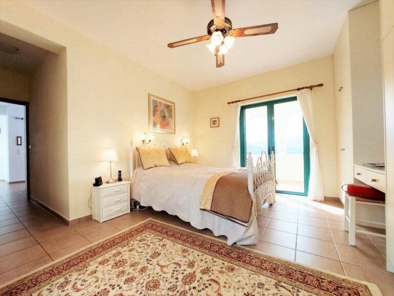 This 4‑bedroom detached villa For Winter Rental - 17