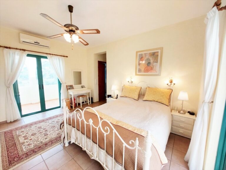 This 4‑bedroom detached villa For Winter Rental - 19