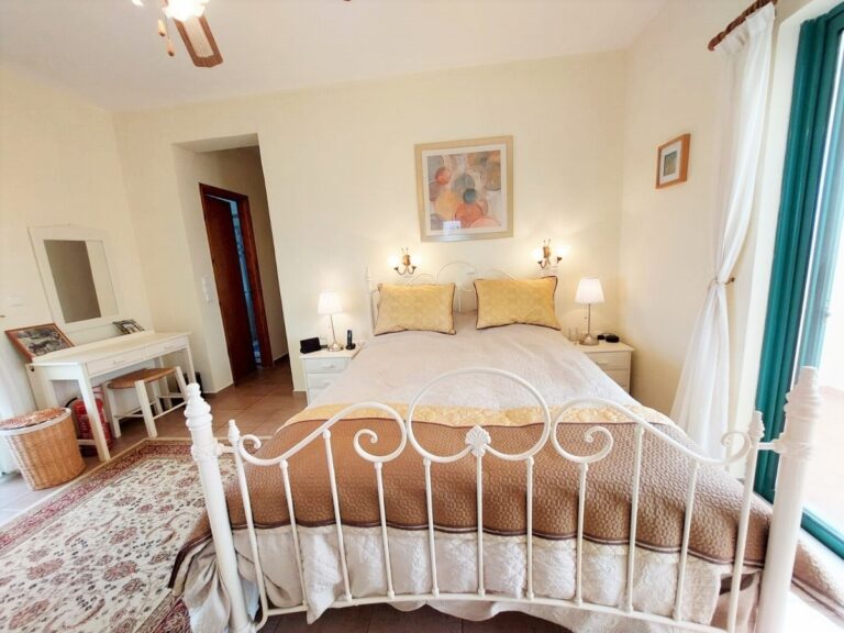 This 4‑bedroom detached villa For Winter Rental - 18