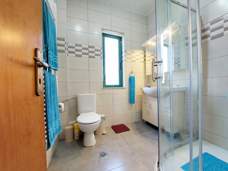 This 4‑bedroom detached villa For Winter Rental - 20