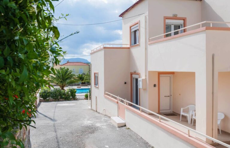 Great Opportunity – 3 Bed House With 2 Shared Pools Walking Distance To Beach Of Almyrida - 47